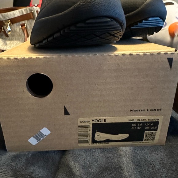 LILA YOGI II WOMENS WORK SHOE 6.5 - Picture 2 of 2